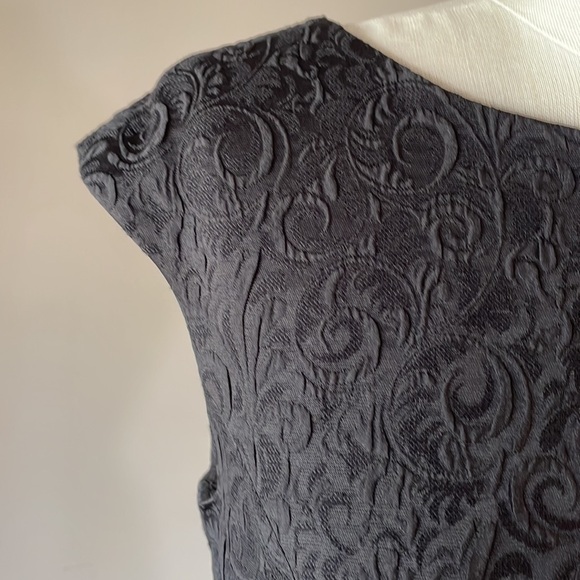 CYNTHIA STEFFE Jacquard textured SKATER cocktail DRESS / BLACK / Box PLEATS 8 - Picture 5 of 14